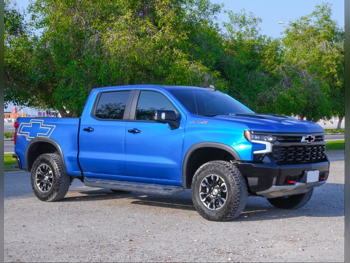 شفروليه سلفرادو زد ار 2 2024 اوتوماتيك 14,000 كم 8 سلندر دفع رباعي بيكب ازرق تحت الضمان