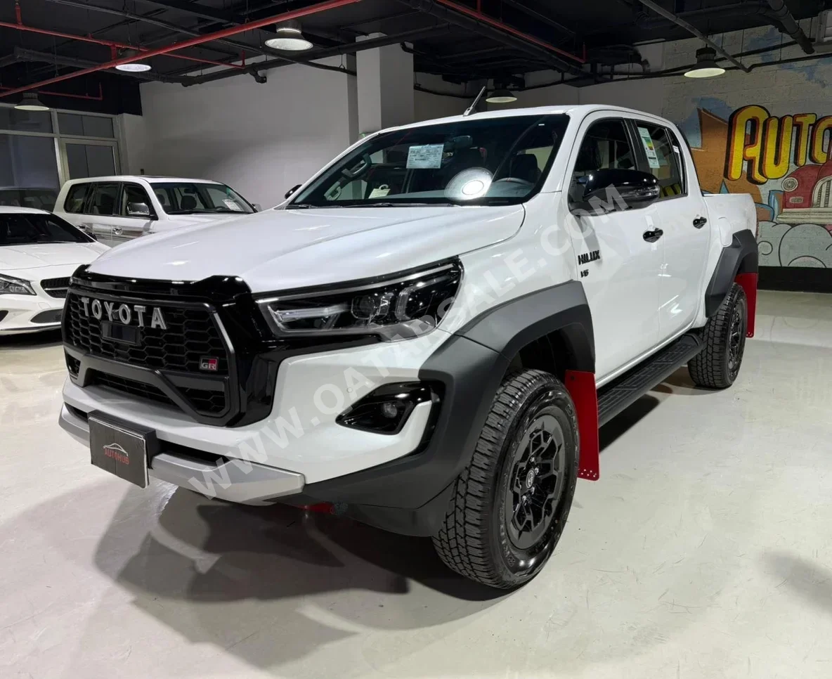 Toyota Hilux GR Sport 2025 Automatic 0 Km 6 Cylinder Four Wheel Drive (4WD) Pick Up White With Warranty