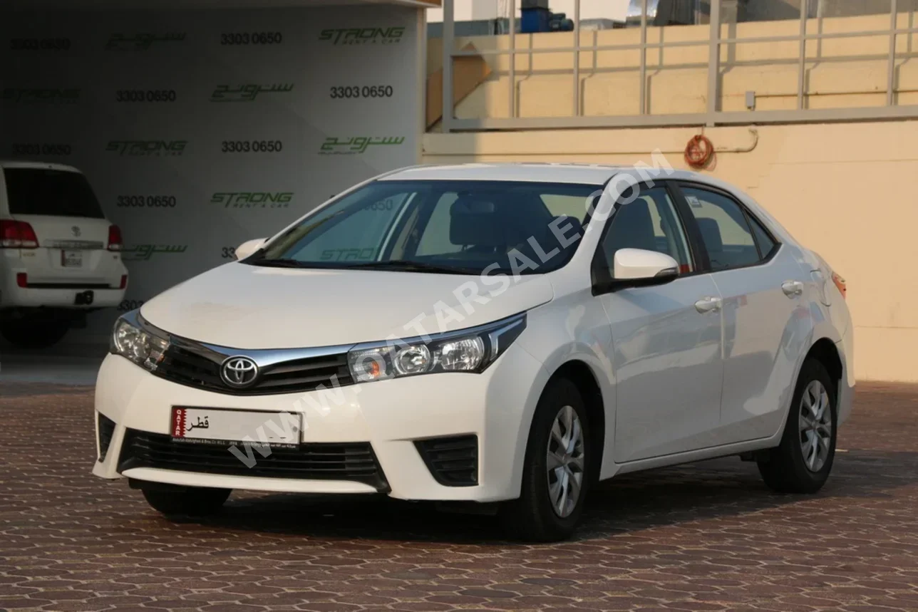 Toyota Corolla 2015 Automatic 142,000 Km 4 Cylinder Front Wheel Drive (FWD) Sedan Pearl