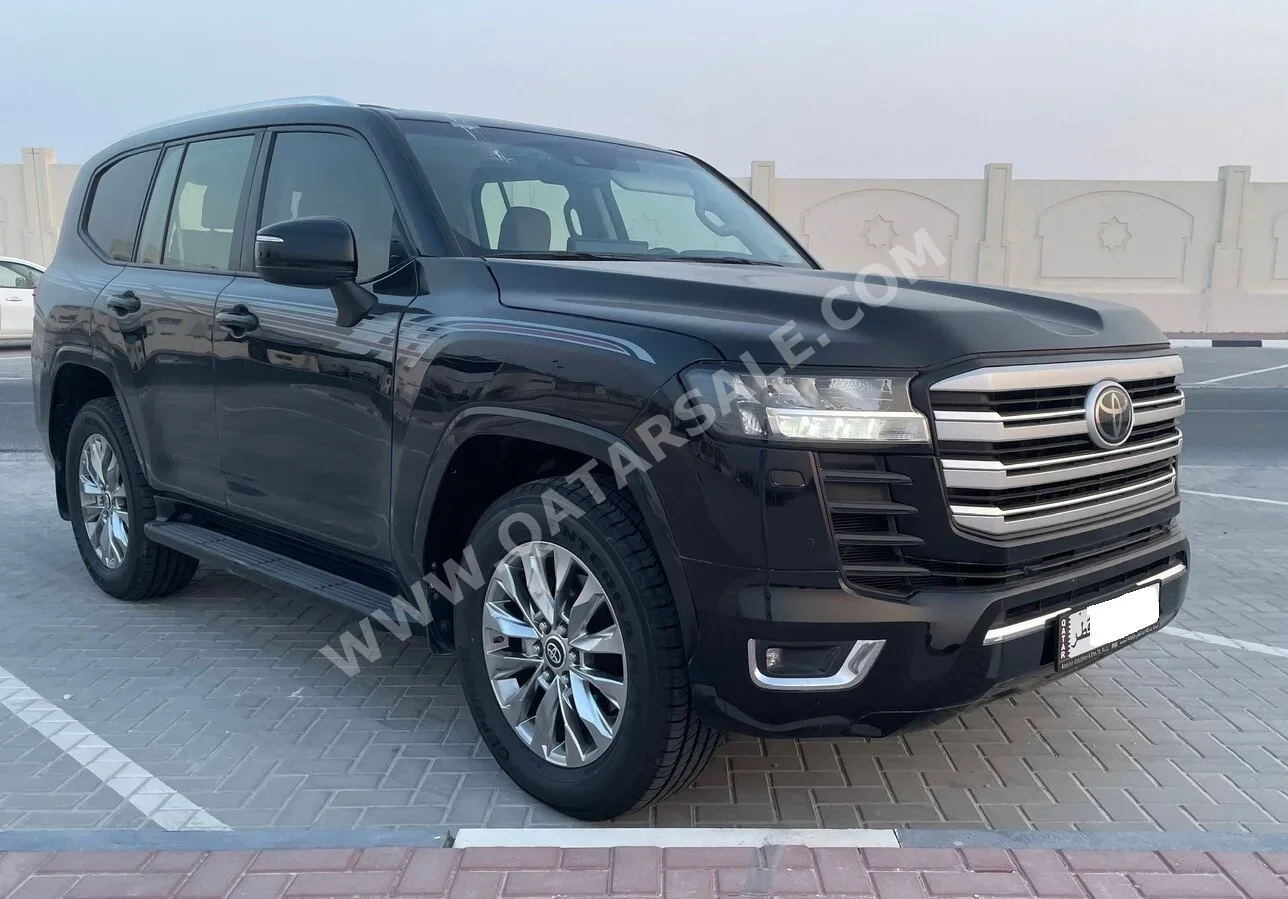Toyota  Land Cruiser  GXR Twin Turbo  2022  Automatic  132,000 Km  6 Cylinder  Four Wheel Drive (4WD)  SUV  Black