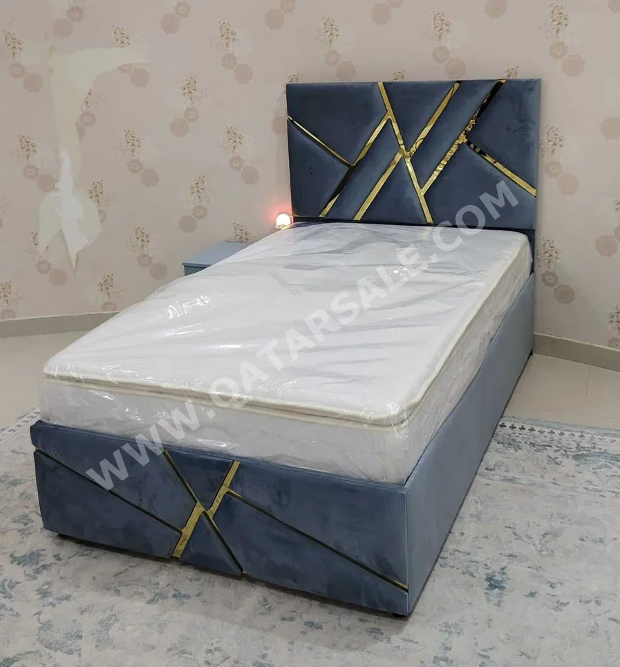 الأسّرة - فردي  - اللون الرمادي  - متضمنة المرتبة