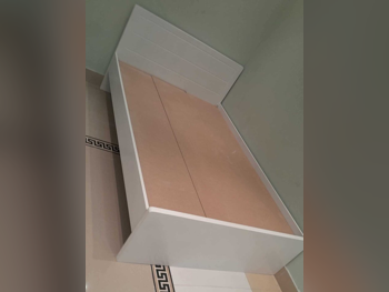 الأسّرة - فردي - أبيض - متضمنة المرتبة