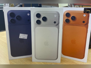 Mobile Phones Apple - Iphone 17 - Pro Max - 256 GB - Under Warranty