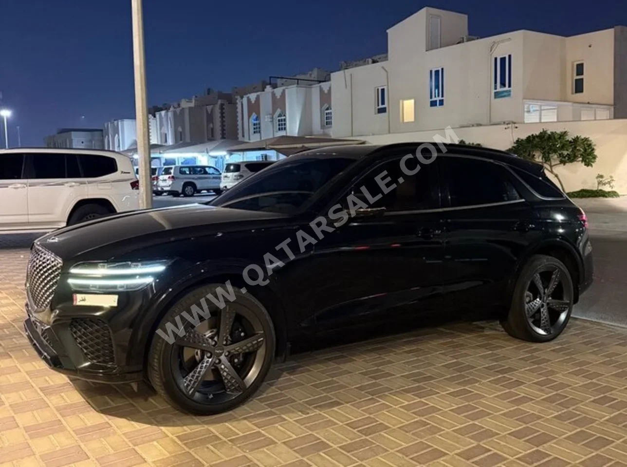 جينيسيس  جي في 70  2022  اوتوماتيك  49,000 كم  6 سلندر  دفع كلي مستمر  اس يو في  أسود