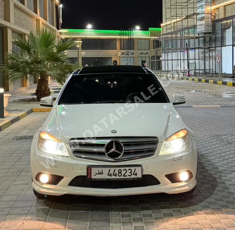 مرسيدس - بنز  سي - كلاس  200  2011  اوتوماتيك  146,000 كم  4 سلندر  دفع خلفي  سيدان  أبيض لؤلؤي