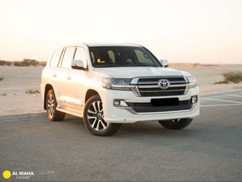 تويوتا  لاند كروزر  جي اكس ار - غراند تورينغ  2019  اوتوماتيك  199,850 كم  8 سلندر  دفع رباعي  اس يو في  أبيض