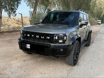 جيتور تي 2 2025 اوتوماتيك 43,000 كم 4 سلندر دفع رباعي اس يو في رمادي وأسود تحت الضمان