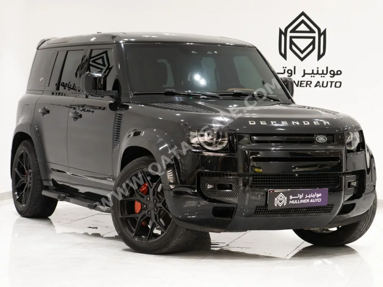 لاند روفر ديفيندر 110 اكس 2021 اوتوماتيك 80,000 كم 6 سلندر دفع رباعي اس يو في أسود تحت الضمان