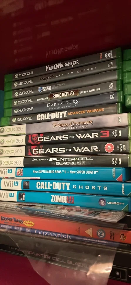 - إكس بوكس ون أقراص ألعاب الفيديو المدمجة