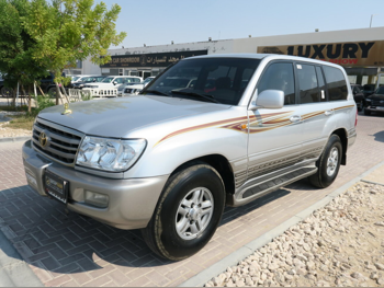 Toyota  Land Cruiser  GXR  2007  Automatic  126,000 Km  6 Cylinder  Four Wheel Drive (4WD)  SUV  Silver