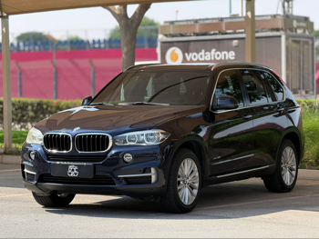 بي ام دبليو  الفئة - اكس  اكس 5  2018  اوتوماتيك  97,000 كم  6 سلندر  دفع رباعي  اس يو في  أزرق غامق  تحت الضمان