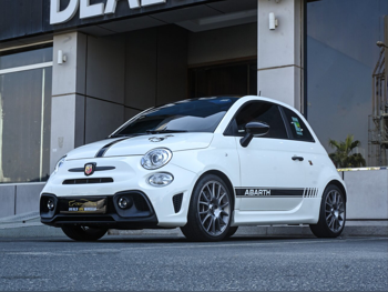 فيات  695  توريزمو  2023  اوتوماتيك  14,000 كم  4 سلندر  سحب امامي  هاتشباك  أبيض  تحت الضمان