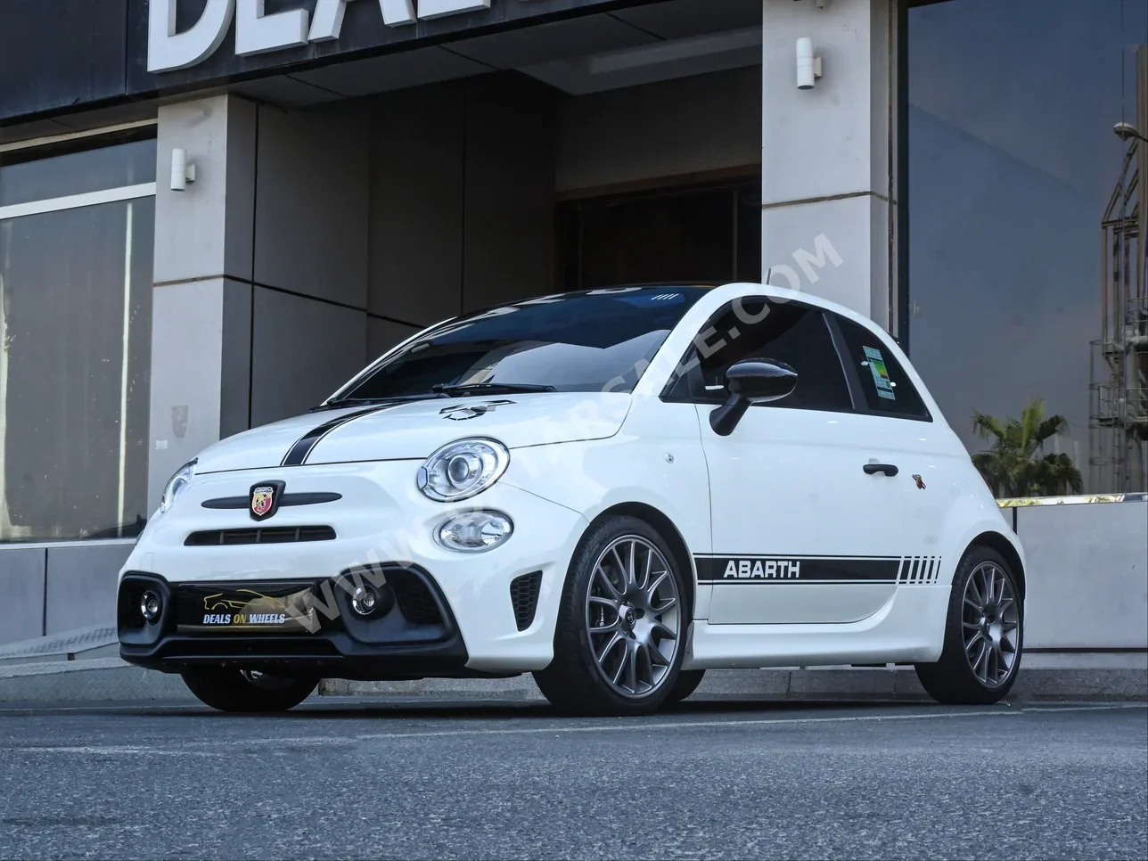 Fiat 695 Turismo 2023 Automatic 14,000 Km 4 Cylinder Front Wheel Drive (FWD) Hatchback White With Warranty