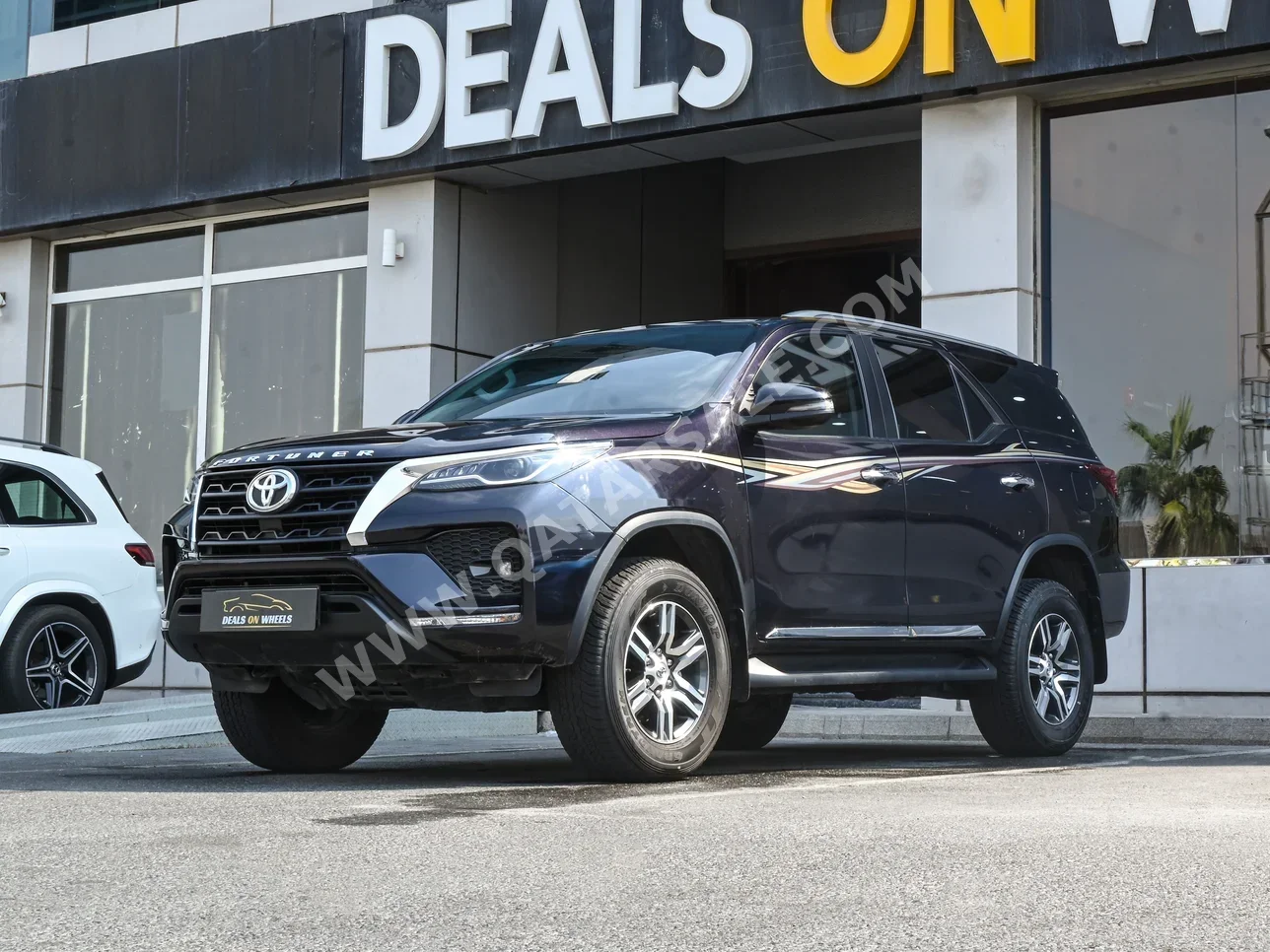 Toyota Fortuner 2022 Automatic 43,000 Km 4 Cylinder Four Wheel Drive (4WD) SUV Black