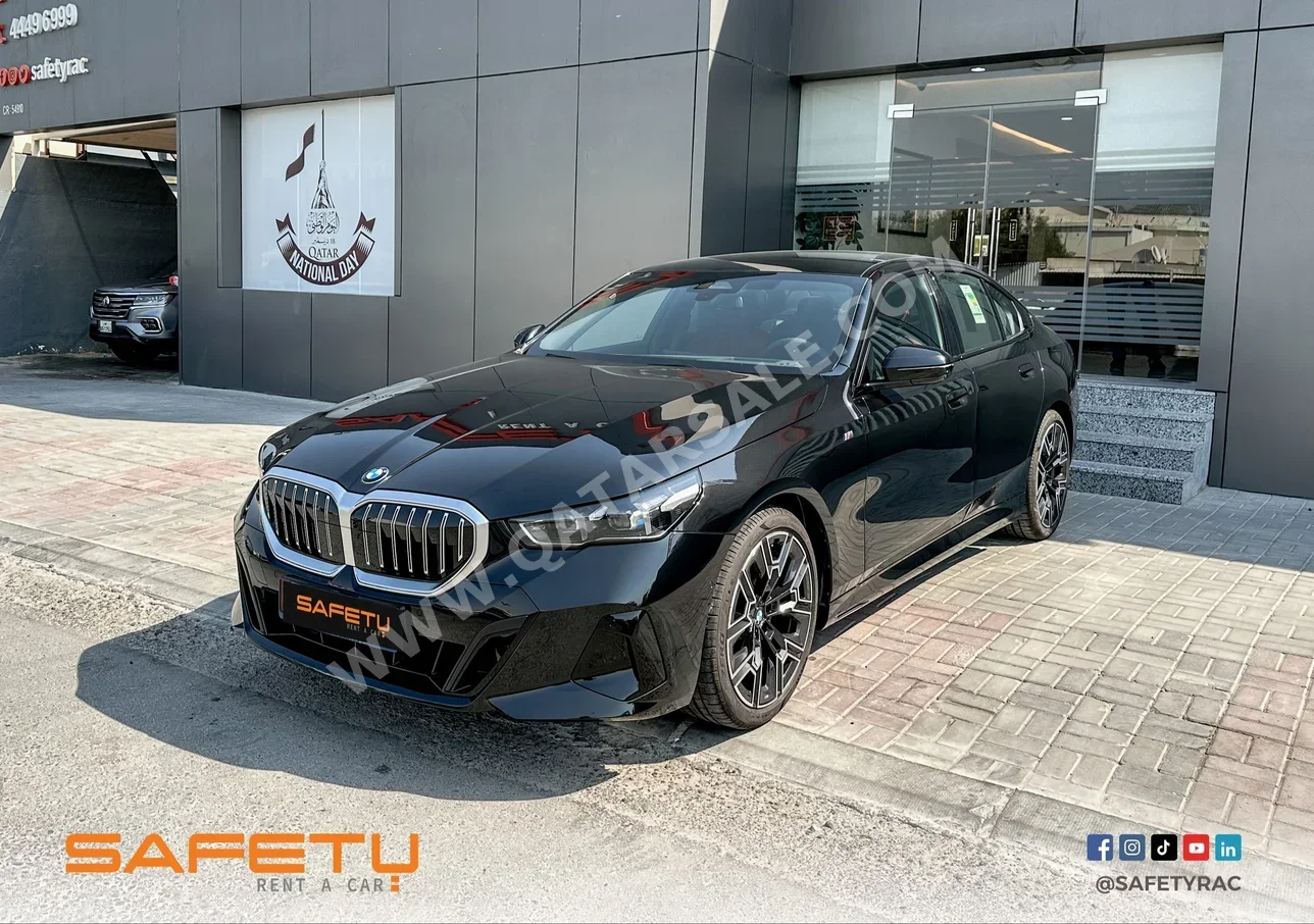 بي ام دبليو  520 اي  4 سلندر  سبورت  أسود  2026