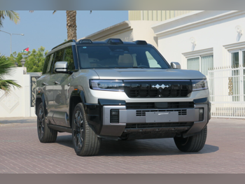 بي واي دي  ليوبارد 8  فلاك شب  2025  اوتوماتيك  0 كم  4 سلندر  دفع رباعي  اس يو في  ذهبي