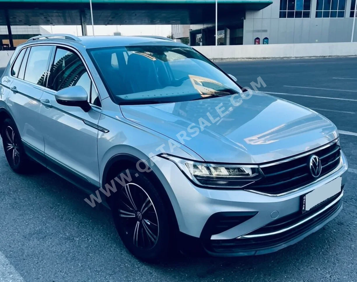 Volkswagen Tiguan 1.4 TSI 2022 Automatic 40,000 Km 4 Cylinder Front Wheel Drive (FWD) SUV Silver