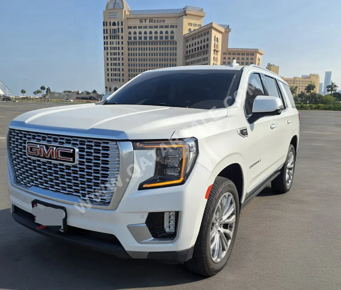 جي ام سي  يوكون  دينالي  2022  اوتوماتيك  68,000 كم  8 سلندر  دفع رباعي  اس يو في  أبيض  تحت الضمان