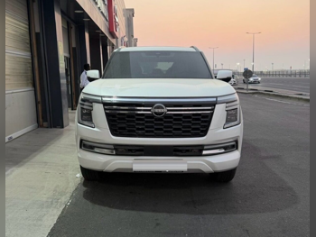 نيسان باترول تيتانيوم 2025 اوتوماتيك 11,550 كم 6 سلندر دفع رباعي اس يو في أبيض تحت الضمان