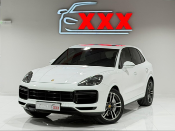 Porsche  Cayenne  Turbo  2018  Automatic  118,000 Km  8 Cylinder  Four Wheel Drive (4WD)  SUV  White