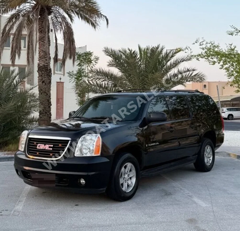 GMC Yukon SLT 2008 Automatic 190,000 Km 8 Cylinder Four Wheel Drive (4WD) SUV Black