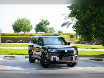 بي واي دي  دينزا  بي 8  2026  اوتوماتيك  0 كم  4 سلندر  دفع كلي مستمر  اس يو في  أسود