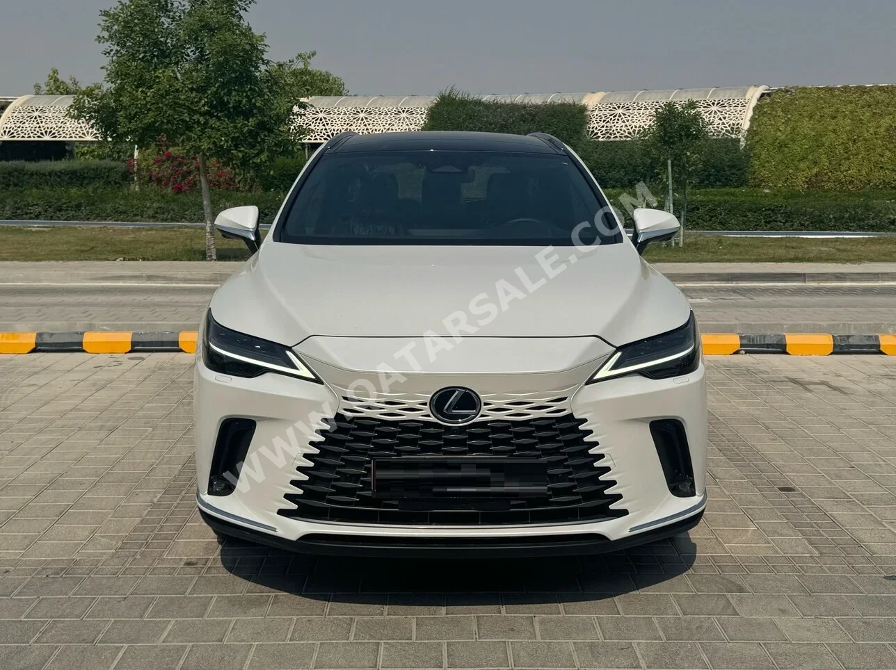 Lexus  RX  350  2025  Automatic  144 Km  4 Cylinder  Four Wheel Drive (4WD)  SUV  Pearl  With Warranty