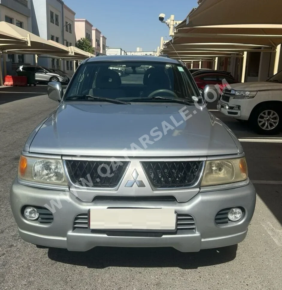 Mitsubishi Nativa 2007 Automatic 299,950 Km 6 Cylinder Four Wheel Drive (4WD) SUV Silver