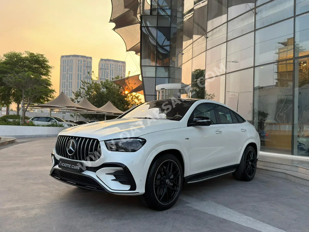 Mercedes-Benz  GLE  53 AMG  2024  Automatic  0 Km  8 Cylinder  Four Wheel Drive (4WD)  SUV  White  With Warranty