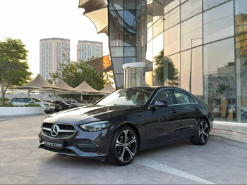 مرسيدس - بنز  سي - كلاس  200  2025  اوتوماتيك  0 كم  4 سلندر  دفع خلفي  سيدان  رمادي  تحت الضمان