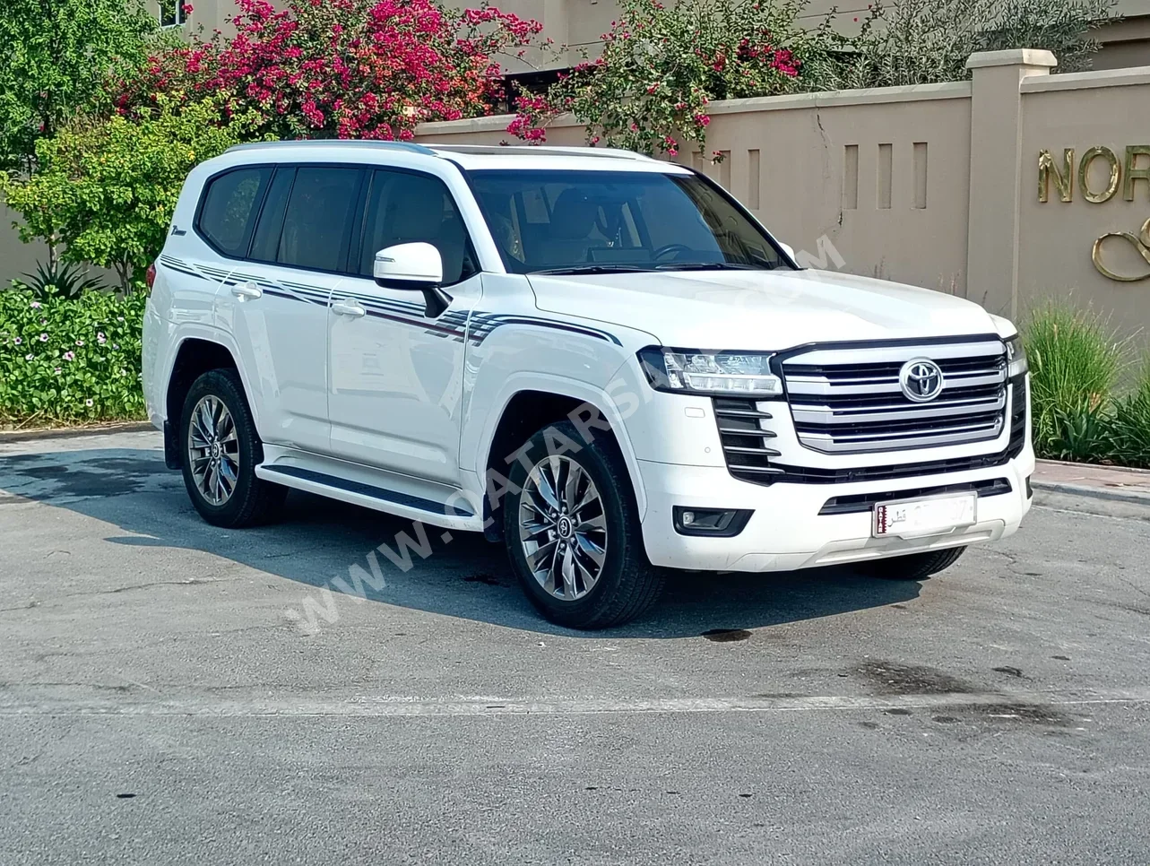 تويوتا لاند كروزر جي اكس ار توين توربو 2022 اوتوماتيك 50,000 كم 6 سلندر دفع رباعي اس يو في أبيض