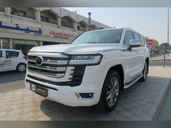 تويوتا  لاند كروزر  في اكس ار توين توربو  2025  اوتوماتيك  3,900 كم  6 سلندر  دفع رباعي  اس يو في  أبيض  تحت الضمان