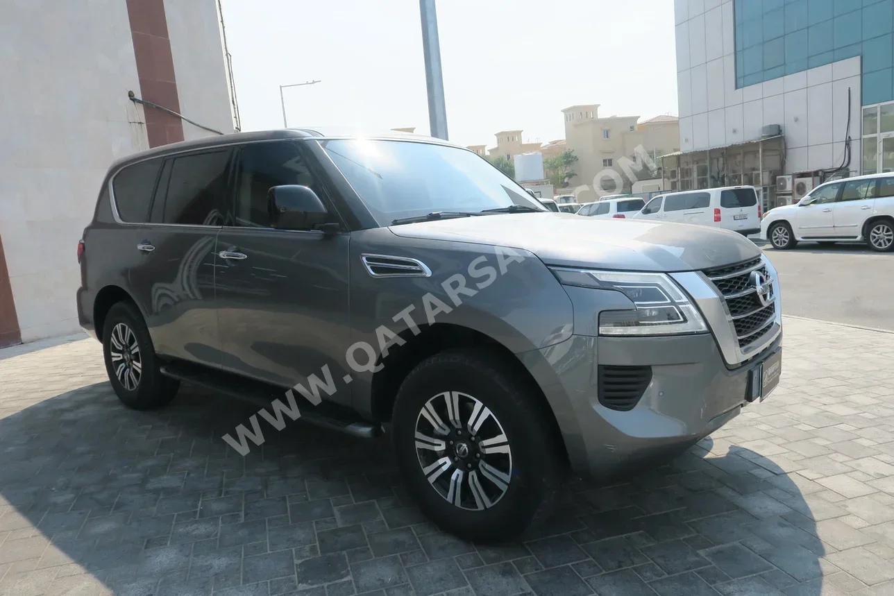 Nissan  Patrol  XE  2020  Automatic  174,000 Km  6 Cylinder  Four Wheel Drive (4WD)  SUV  Gray
