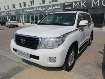 تويوتا  لاند كروزر  جي اكس  2012  اوتوماتيك  244,000 كم  6 سلندر  دفع رباعي  اس يو في  أبيض
