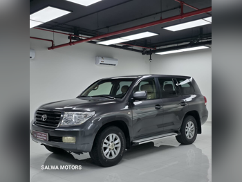 تويوتا لاند كروزر جي اكس 2009 اوتوماتيك 449,000 كم 6 سلندر دفع رباعي اس يو في رمادي