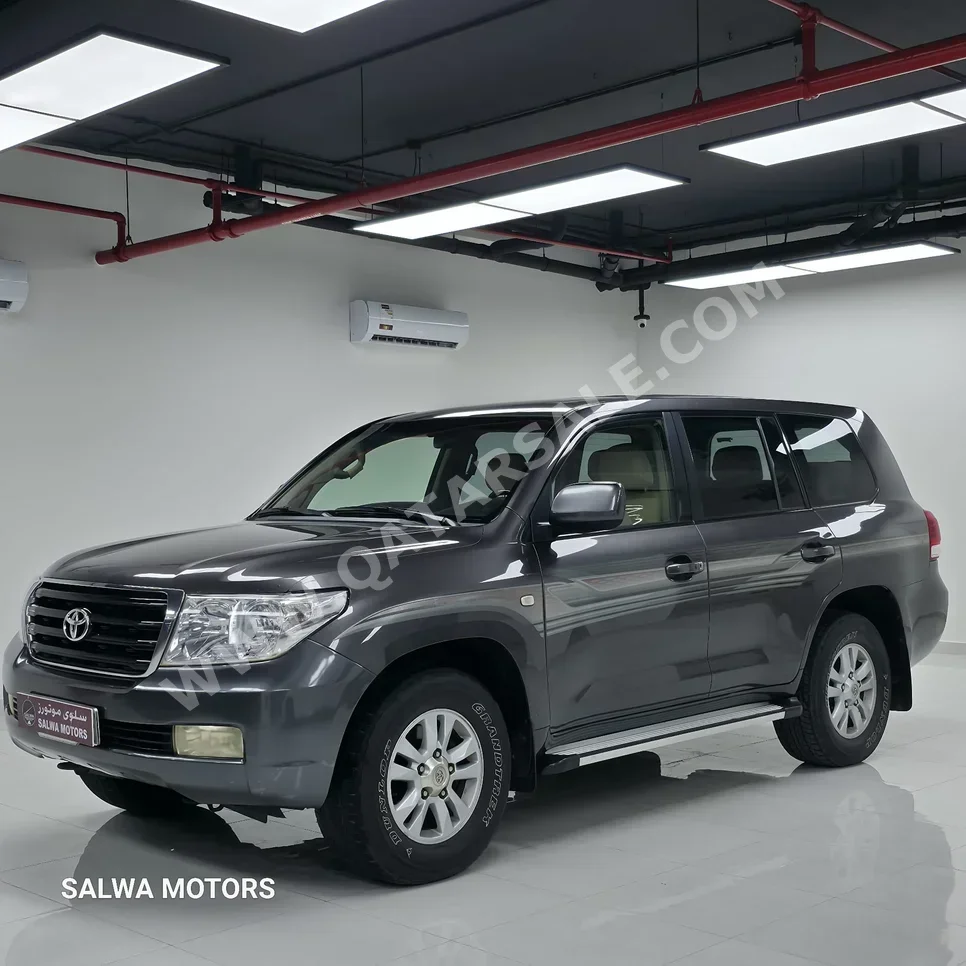 Toyota  Land Cruiser  GX  2009  Automatic  449,000 Km  6 Cylinder  Four Wheel Drive (4WD)  SUV  Gray