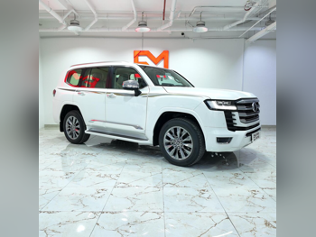 Toyota  Land Cruiser  VXR Twin Turbo  2025  Automatic  0 Km  6 Cylinder  Four Wheel Drive (4WD)  SUV  White  With Warranty