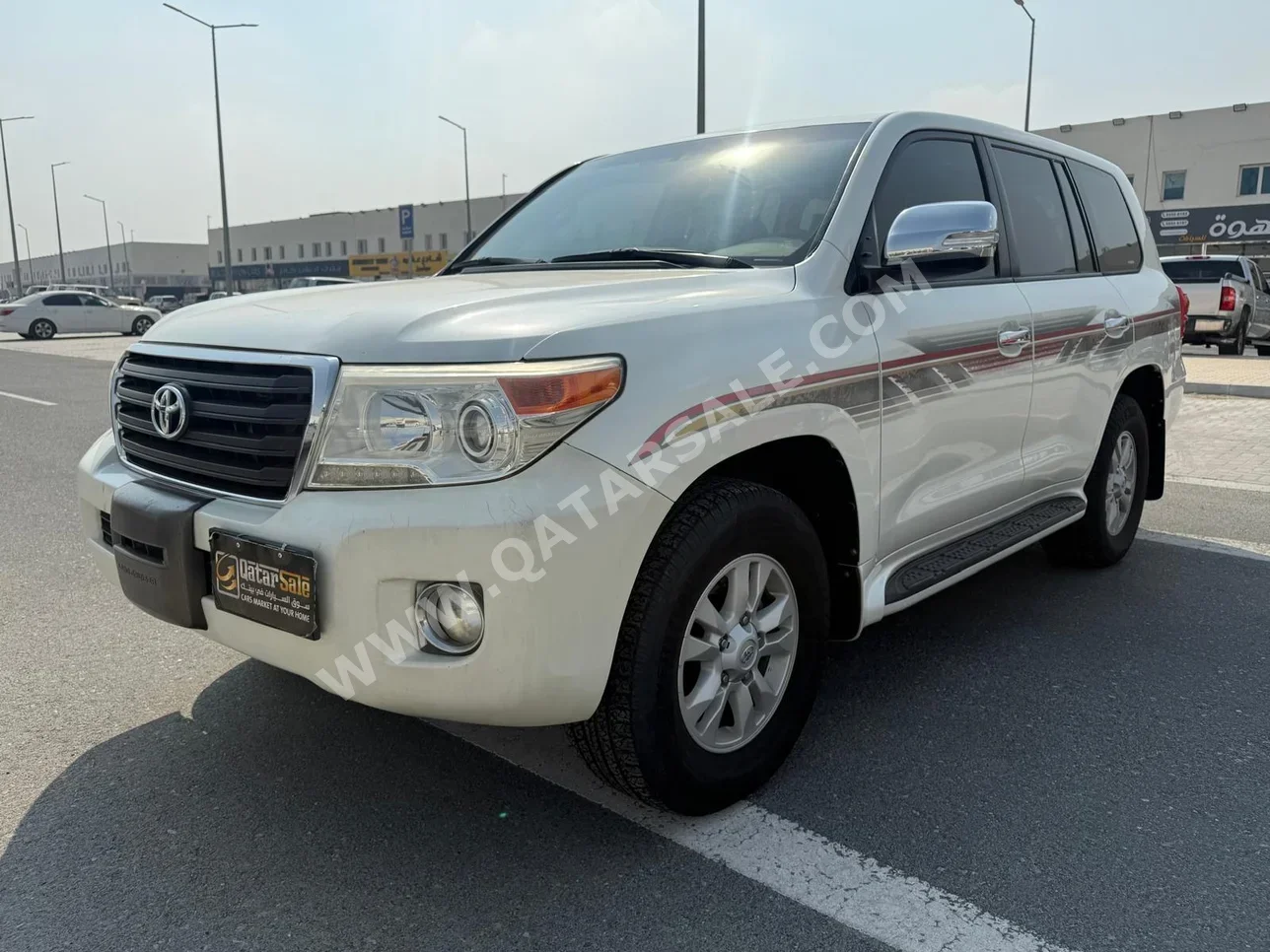 تويوتا لاند كروزر جي اكس ار 2012 اوتوماتيك 445,000 كم 8 سلندر دفع رباعي اس يو في أبيض