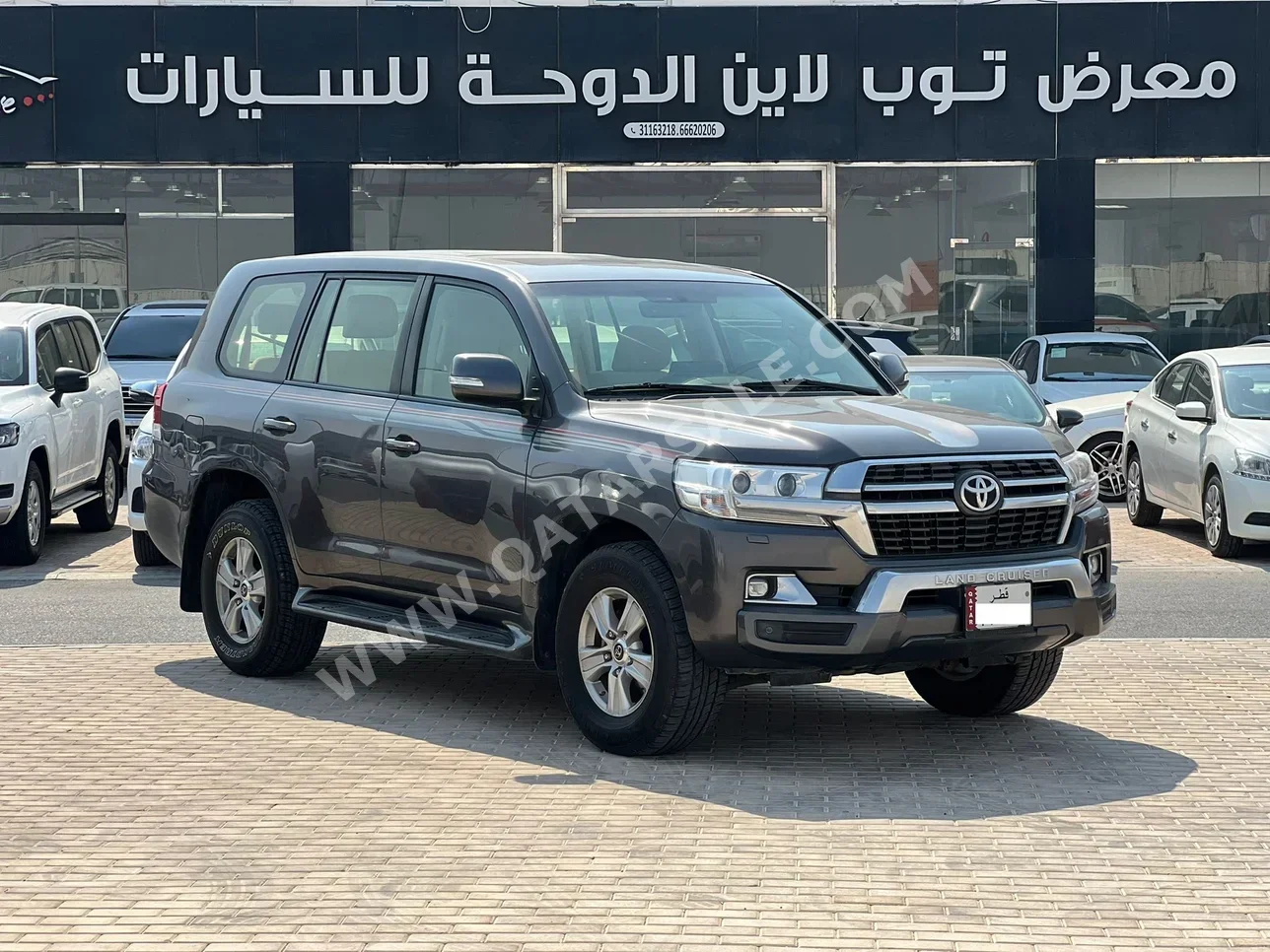 تويوتا  لاند كروزر  جي اكس ار  2021  اوتوماتيك  162,000 كم  6 سلندر  دفع رباعي  اس يو في  رمادي