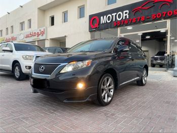 لكزس ار اكس 350 2011 اوتوماتيك 240,000 كم 6 سلندر دفع رباعي اس يو في أسود