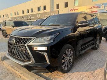 Lexus  LX  570  2017  Automatic  229,000 Km  8 Cylinder  Four Wheel Drive (4WD)  SUV  Black