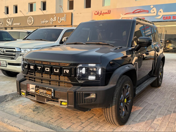 جيتور تي 2 لكجري 2025 اوتوماتيك 2,000 كم 4 سلندر دفع رباعي اس يو في أسود تحت الضمان