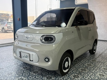 Wuling  Mini EV  2025  Automatic  1,000 Km  3 Cylinder  Front Wheel Drive (FWD)  Hatchback  White  With Warranty