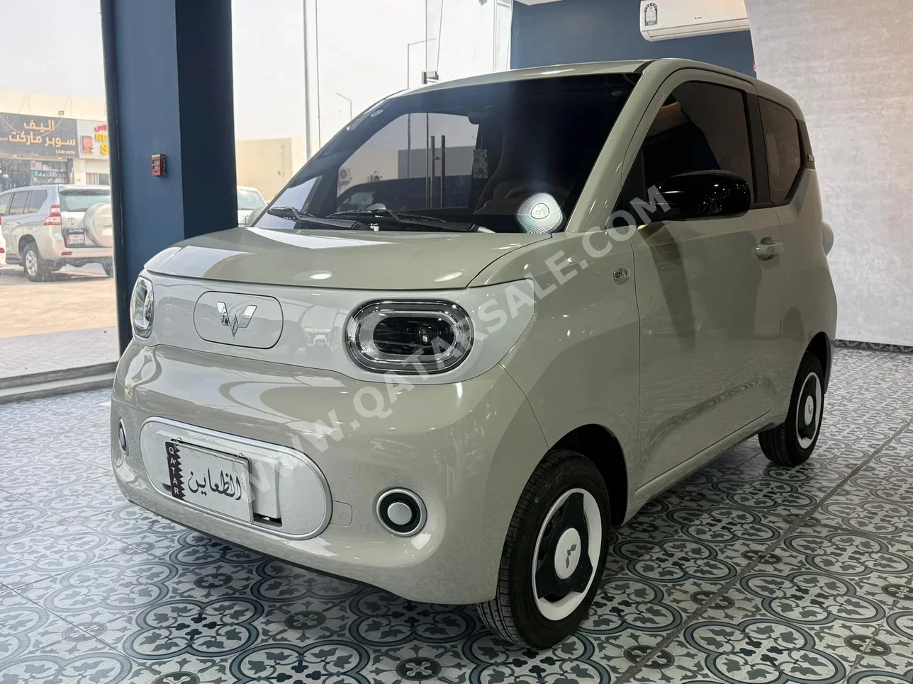 وولينغ  ميني اي في  2025  اوتوماتيك  1,000 كم  3 سلندر  سحب امامي  هاتشباك  أبيض  تحت الضمان