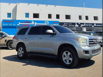 تويوتا  سكويا  2015  اوتوماتيك  390,000 كم  8 سلندر  دفع رباعي  اس يو في  فضي