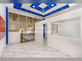 محلات تجارية - غير مفروشة  - الدوحة  للايجار  - مشيرب