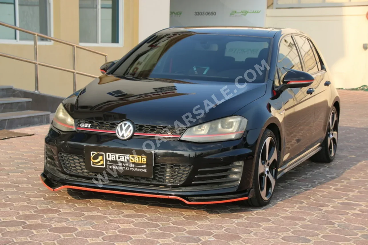فوكس واغن غولف جي تي اي 2016 اوتوماتيك 97,000 كم 4 سلندر سحب امامي هاتشباك أسود