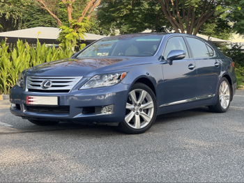Lexus  LS  600 HL  2012  Automatic  10,000 Km  8 Cylinder  Rear Wheel Drive (RWD)  Sedan  Blue