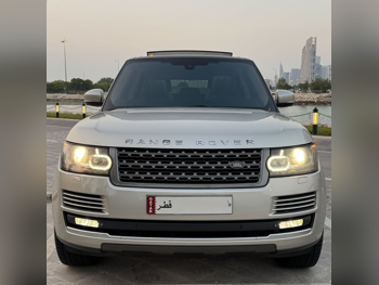 لاند روفر  رنج روفر  فوج اتش اس اي  2015  اوتوماتيك  142,000 كم  6 سلندر  دفع رباعي  اس يو في  فضي