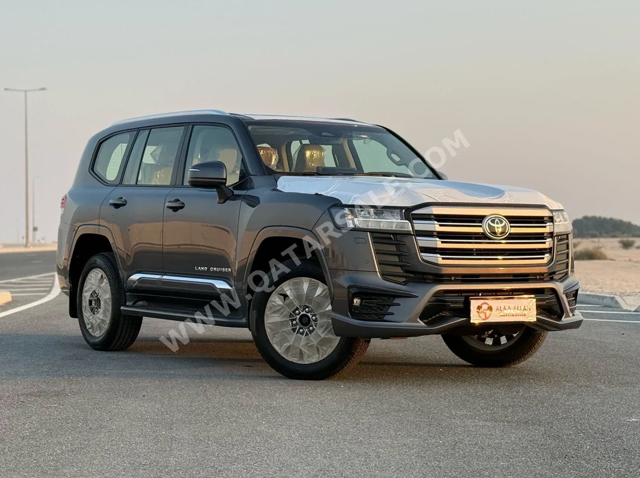 Toyota  Land Cruiser  GXR  2025  Automatic  0 Km  6 Cylinder  Four Wheel Drive (4WD)  SUV  Gray  With Warranty